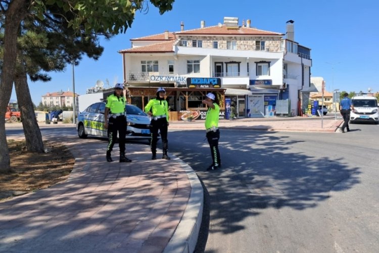 Kaza yaptı, aracını bırakıp ortadan kayboldu