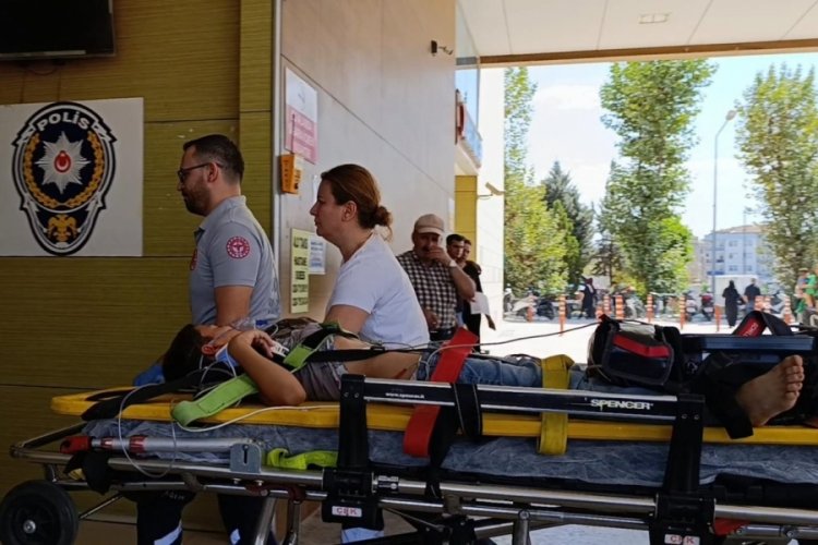 Bursa'da korkutan anlar! Küçük çocuk bir anda aşağı düştü
