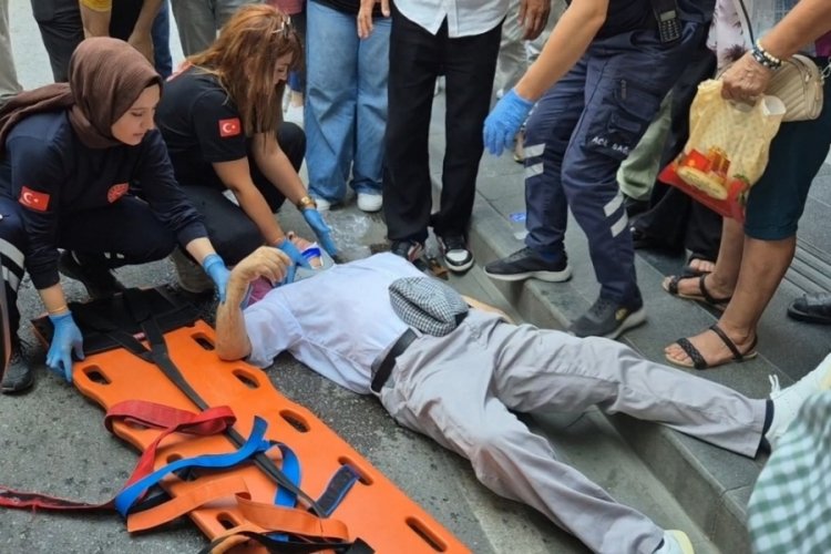 Samsun'da motosiklet yayaya çarptı: 1 yaralı
