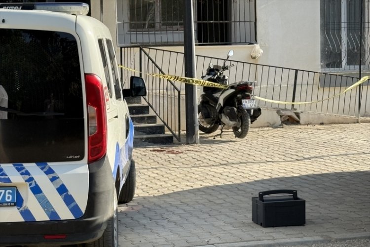 Eşini bıçakla yaralayan kişi gözaltına alındı