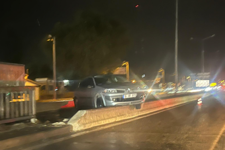 Bursa'da yağışlı hava kaza getirdi! 