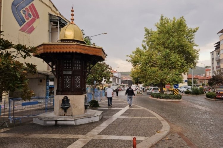 Depremin vurduğu Sındırgı'da aylar sonra yağmur yağdı 