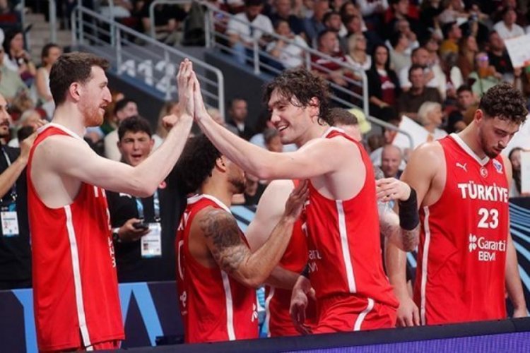A Milli Erkek Basketbol takımı çeyrek finalde!