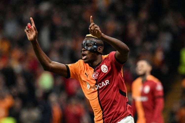 Victor Osimhen milli maçta sakatlandı mı? Oshimen'in sakatlandığı an