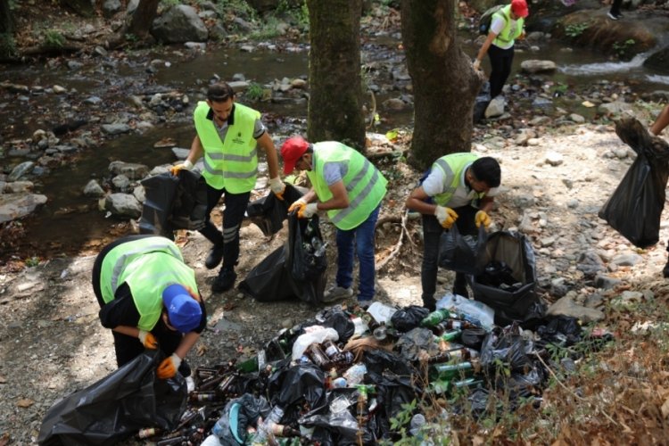Bursa'da temizlik harekatı sürüyor