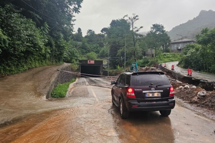 Heyelan riski nedeniyle tünel trafiğe kapatıldı