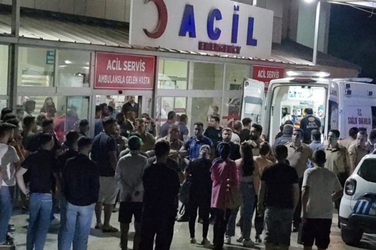 Düğünde çıkan kavgada kan aktı!