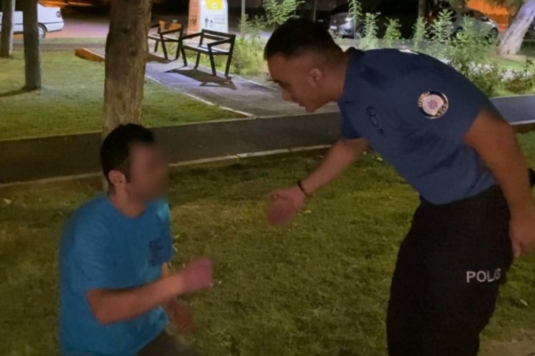 Alkolün etkisi kameralara yansıdı: "Türk polisi şerefimizdir, elini öpebilir miyim"