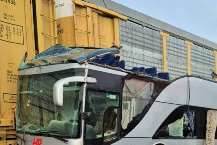 Meksika'daki tren kazasında can kaybı 10'a yükseldi