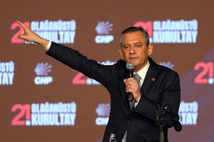 CHP PM, Özgür Özel başkanlığında toplandı 