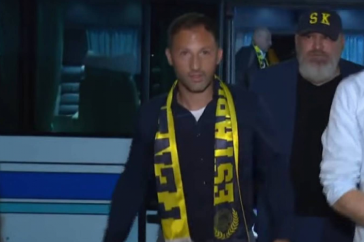 Fenerbahçe'nin yeni teknik direktörü Tedesco İstanbul'a indi! 