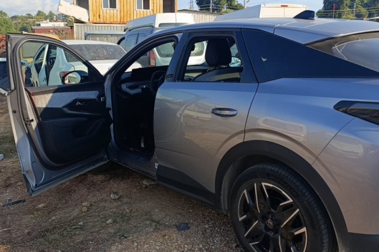 Genç adam kiraladığı araçta başından vurulmuş halde bulundu
