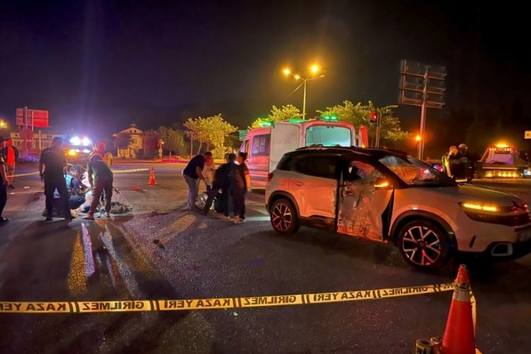 Trafik kazasında 21 yaşındaki gen&ccedil; hayatını kaybetti