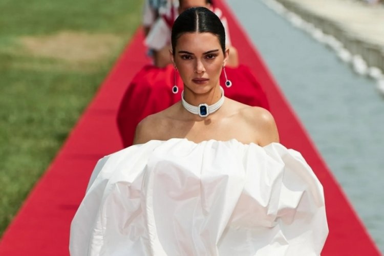Kendall Jenner şöhretli hayatını bırakmayı planlıyor