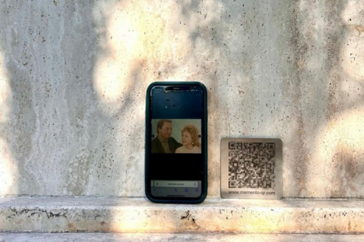 Artık mezarlar da QR kodlu!