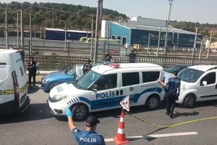 Trafikte hareketli dakikalar: Araçta ceset bulundu