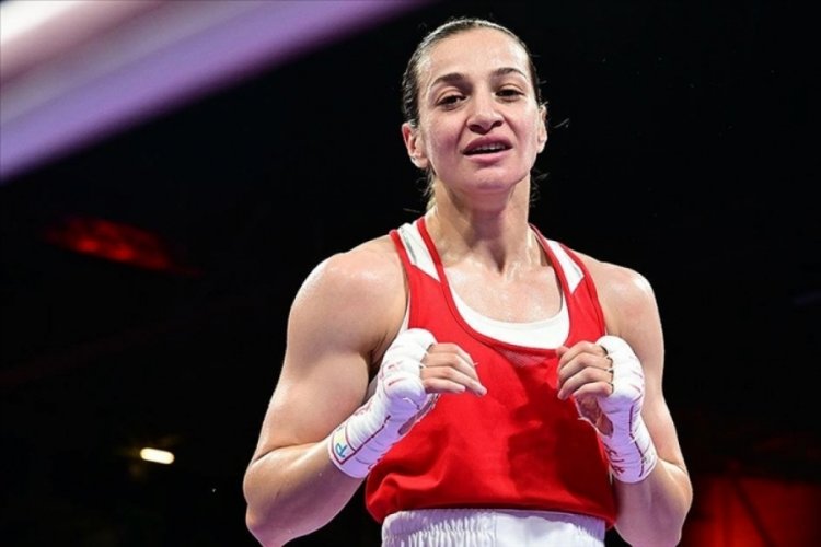 Buse Naz Çakıroğlu, Hindistanlı rakibini mağlup ederek yarı finale yükseldi!