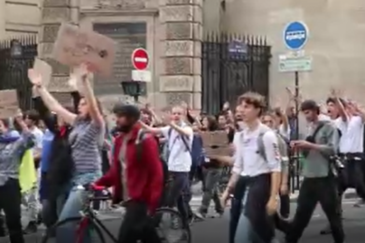 Fransa'da "Her şeyi durduralım" protestoları büyüyor! Çok sayıda gözaltı var...