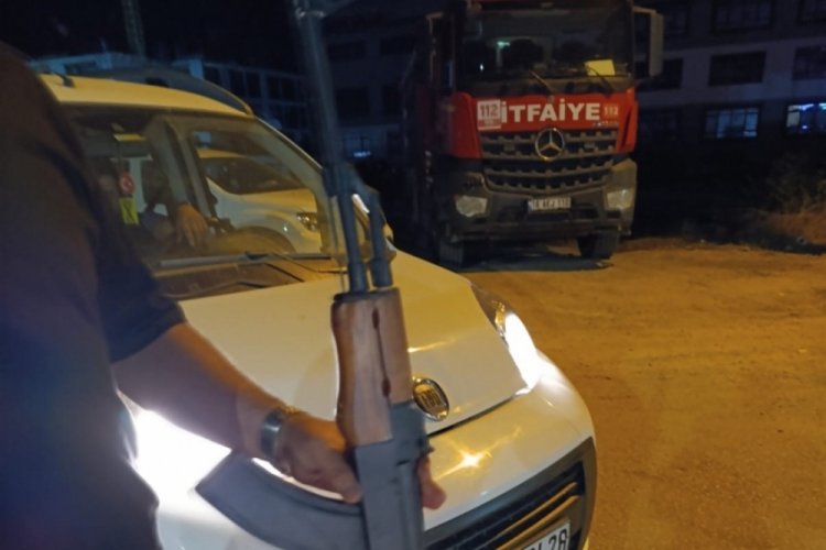 Bursa'da mobilyacının yaptığı ahşap silah polisi harekete geçirdi 