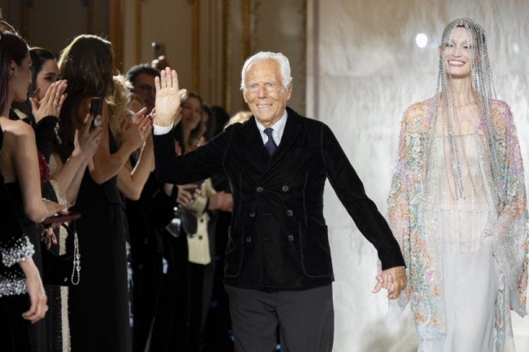 Ünlü modacı Giorgio Armani'nin hayatı film oluyor