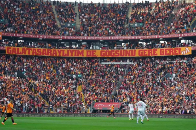 Dünya devi, Galatasaray'ın yıldızına talip oldu 