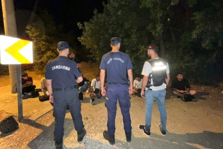 Marmaris'te 18 düzensiz göçmen yakalandı