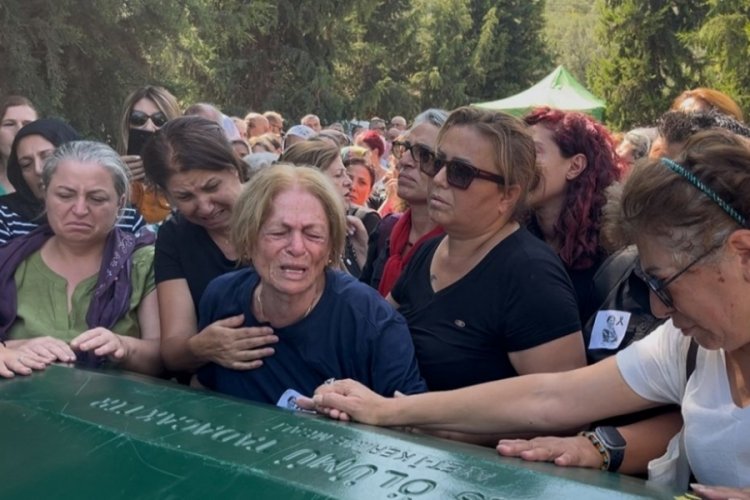 Bursa'da çok acı veda! Gözyaşları sel oldu, tabutunu kadınlar taşıdı...