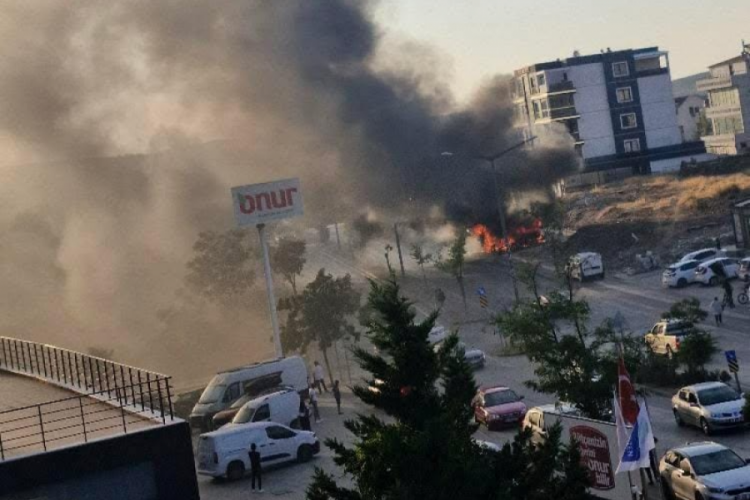 Bursa'da seyyar kokoreççi patladı! Ekipler olay yerinde 