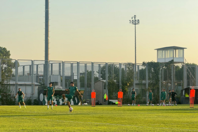 Bursaspor, antrenmanları sürdürüyor!