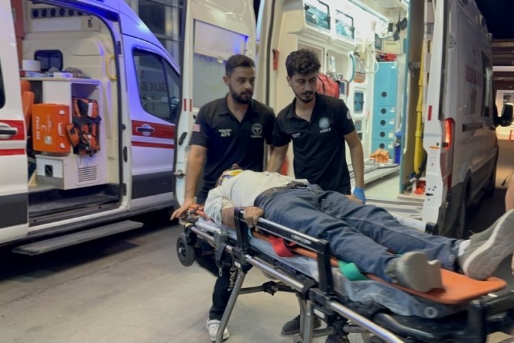Kavgayı ayırmak isteyen kişi darp edildi
