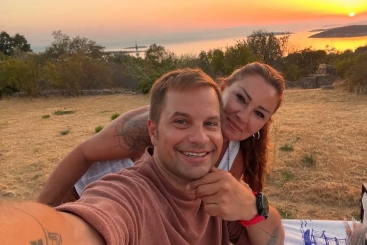 Yağmur Atacan, eşi Pınar Altuğ'un yeni yoga fotoğraflarına sansür uyguladı 