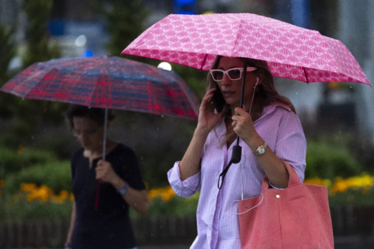 Meteoroloji 2 bölgeyi uyardı: Yeniden yağmur geliyor