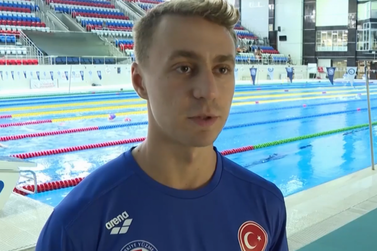 Milli sporcu Özgür Yonca doktor tavsiyesiyle başladığı yüzmede yeni başarılar peşinde 
