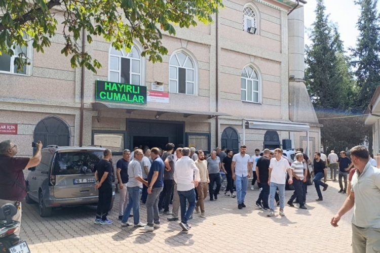 Şehit Aydemir için Bursa'da gıyabi cenaze namazı