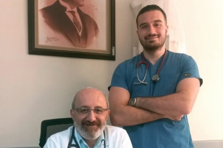 Bursa'da baba oğul aynı hastanede g&ouml;rev yapıyor