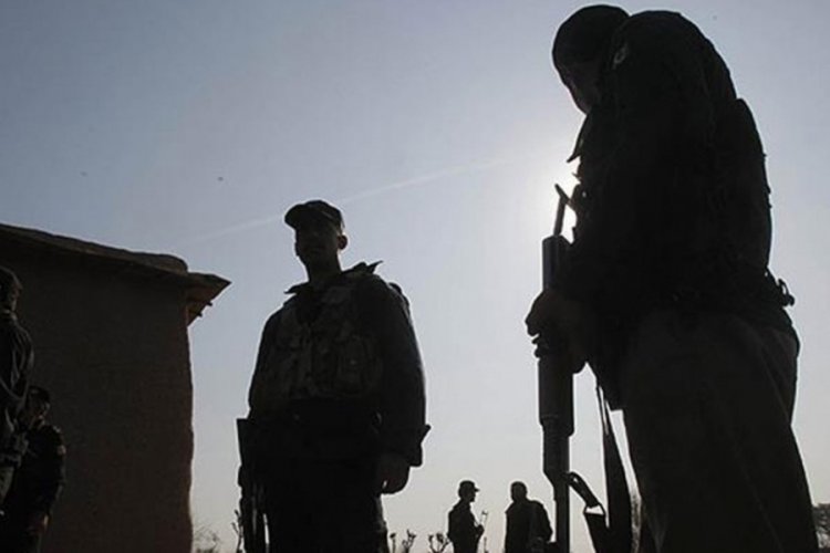 Pakistan'da çatışma! 12 asker hayatını kaybetti, 13 militan öldürüldü 