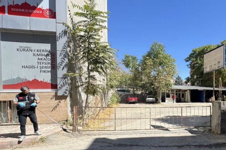 Elazığ'da otoparka pompalı tüfekli saldırı
