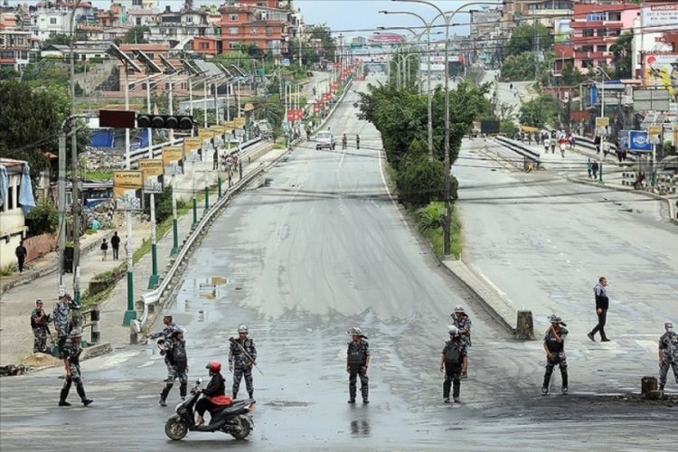 Nepal'de protestolar sırasında firar eden 3 bin 723 mahkum yakalandı 