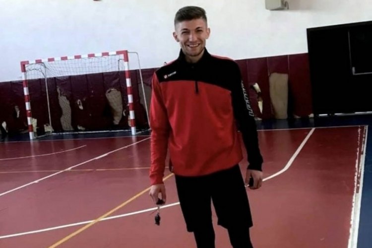 Banka kartını arkadaşına veren gencin başı yandı