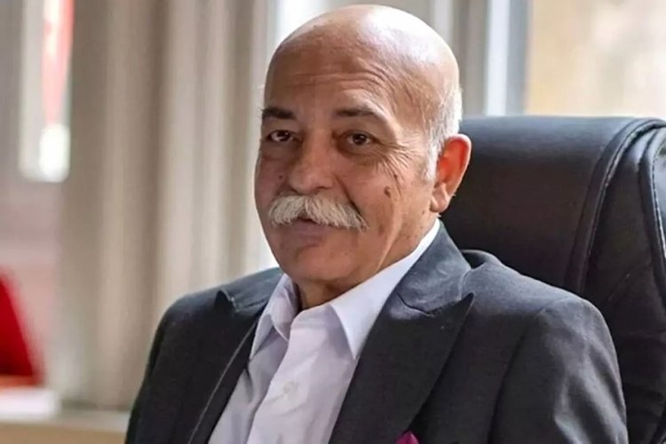  Usta oyuncu Settar Tanrıöğen, kedisiyle birlikte 2 oda bir salon evde yaşıyor 