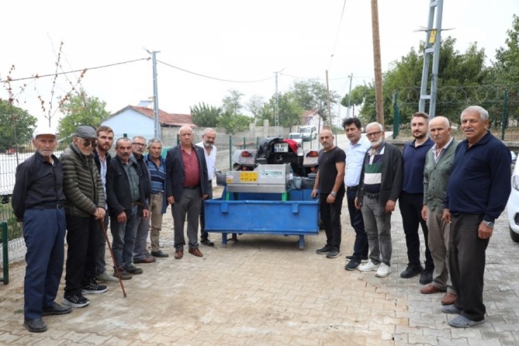İnegöl Belediyesi'nden çiftçiye üzüm hasadını kolaylaştıran destek 
