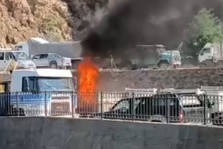 LPG'li otomobil alev alev yandı
