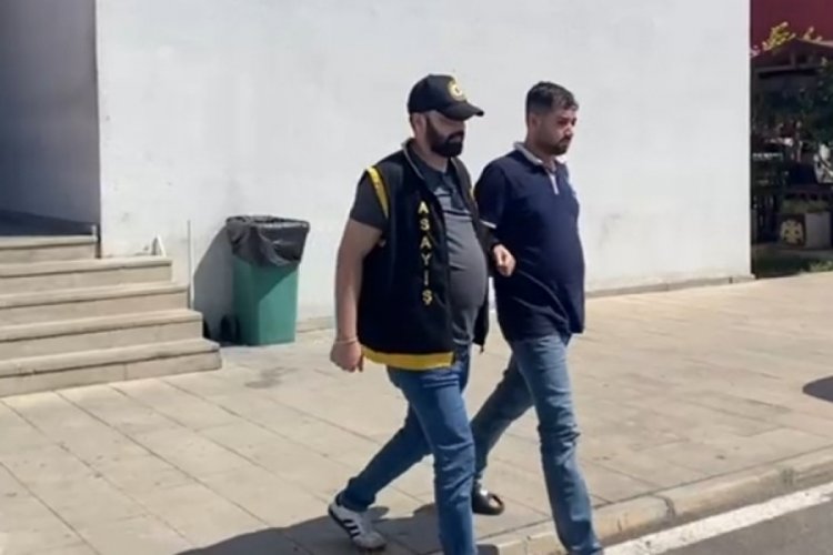 Sahte polisler 'Banka soygunu' yalanıyla yaşlı adamı dolandırdı