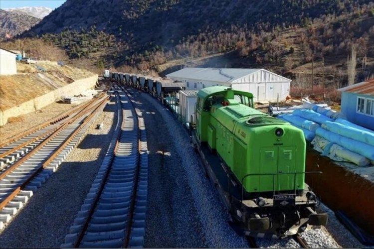 Bakan Uraloğlu duyurdu, ilk tren yola çıktı!