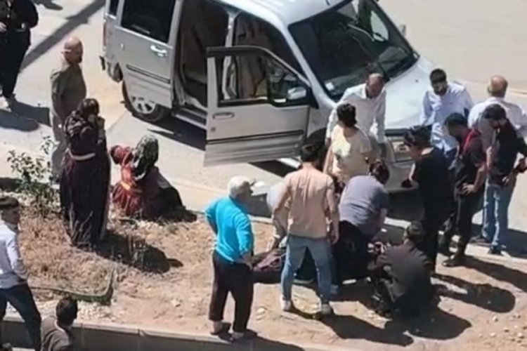 Hakkari'de freni patlayan çekici 6 araca çarparak durabildi