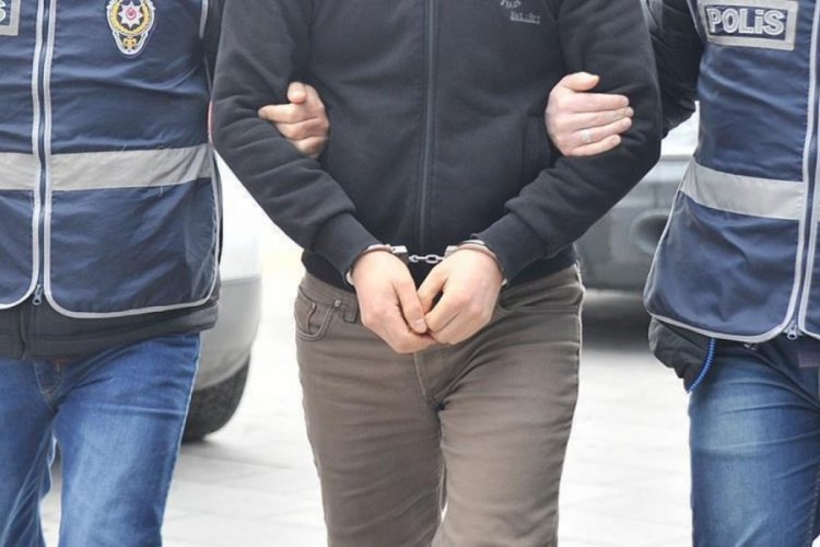 Parkta uyuşturucu satarken yakalanan sanığa hapis cezası! 