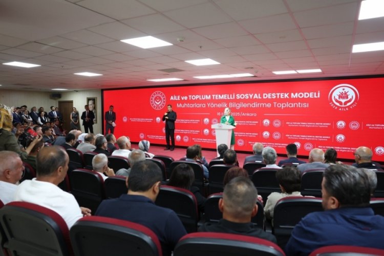 Bakan Göktaş, muhtarlarla bir araya geldi
