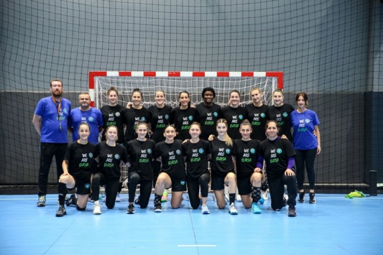 Sezona Süper Kupa'yla başlayan Bursa Büyükşehir Belediyespor'da hedef 3'te 3