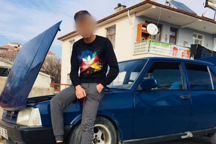 Cebindeki bıçak canından etti