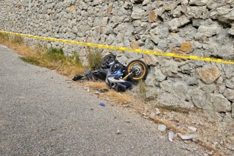Polis memuru, motosiklet kazasında yaşamını yitirdi 